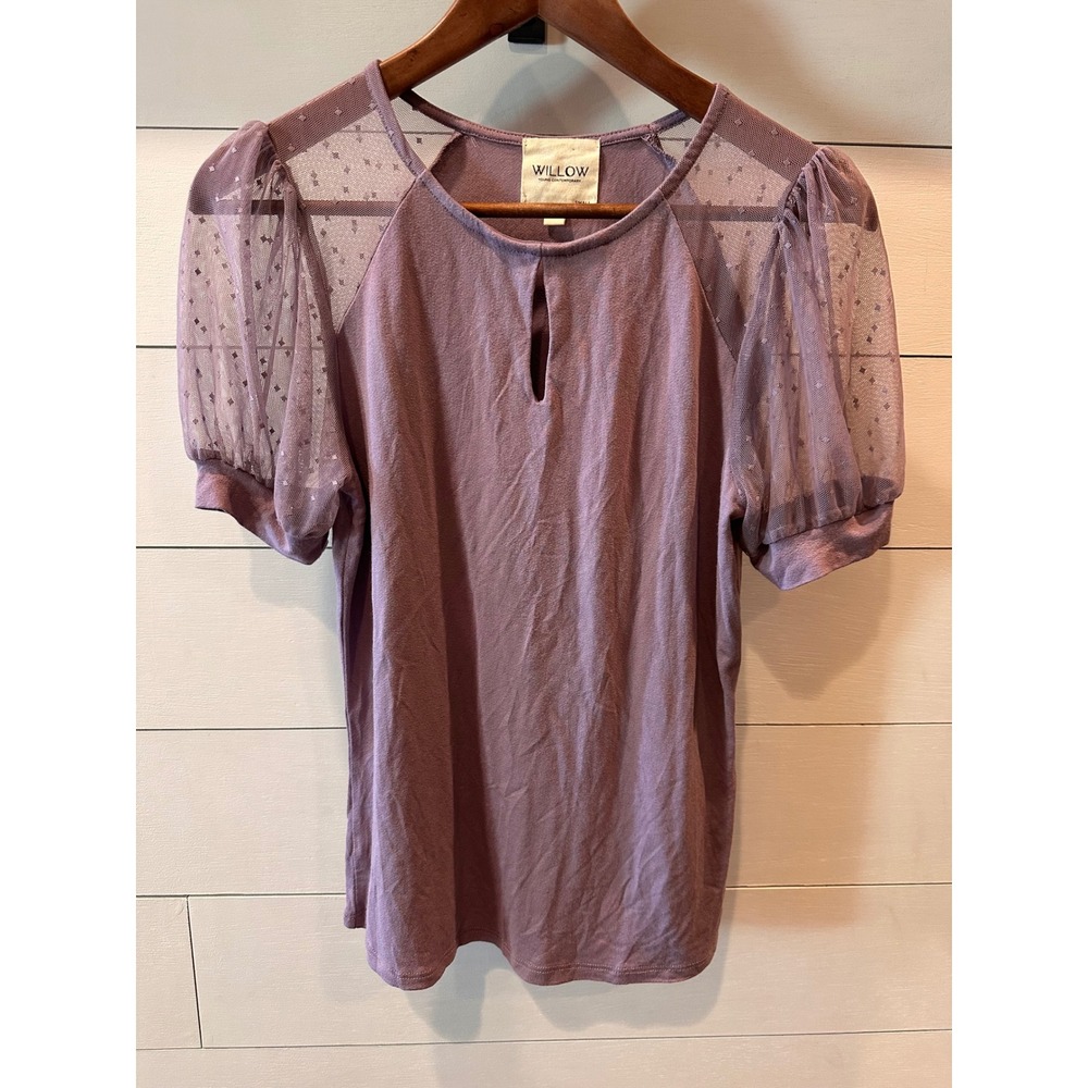 Willow Young Contemporary Mauve Swiss Dot Mesh Puff Sleeve Keyhole Top Small